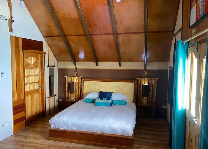 Mouggae Blues Villa Beau Vallon (Mahe)