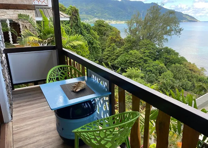 Villa Mouggae Blues Beau Vallon (Mahe)